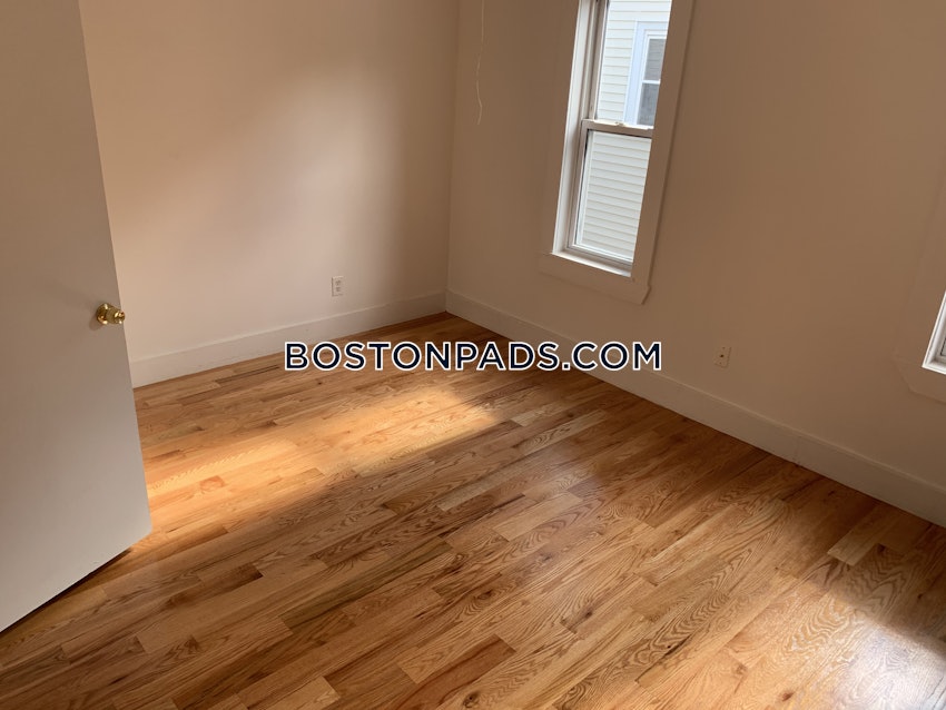 BOSTON - MATTAPAN - 4 Beds, 1 Bath - Image 47