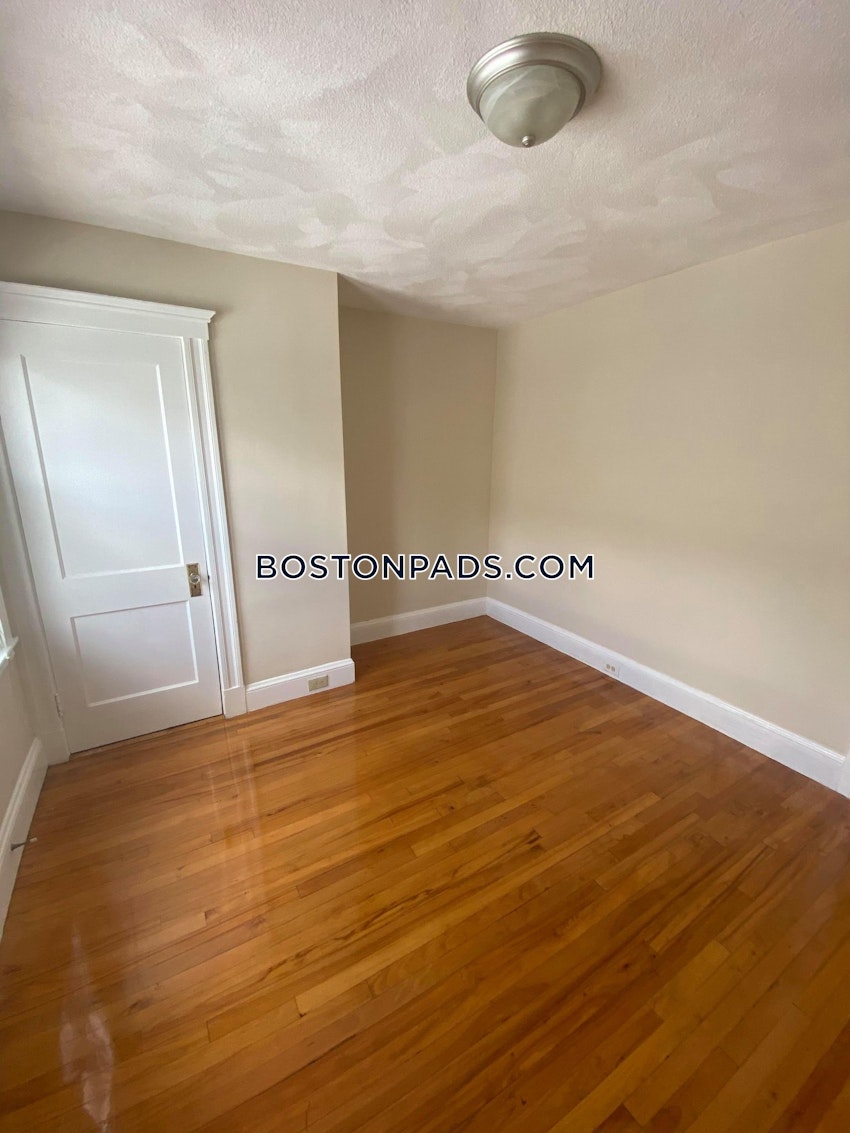 SOMERVILLE- WEST SOMERVILLE/ TEELE SQUARE - 4 Beds, 1 Bath - Image 20