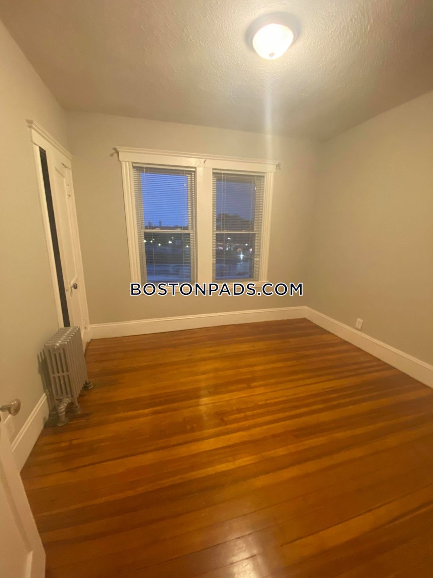 BOSTON - ALLSTON/BRIGHTON BORDER - 4 Beds, 2 Baths - Image 8