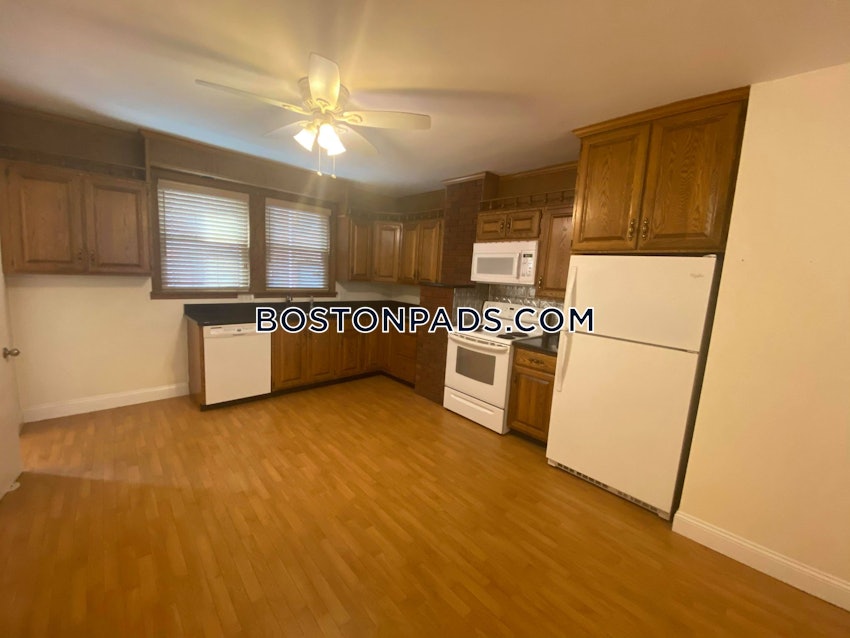 BOSTON - NORTH END - 1 Bed, 1.5 Baths - Image 14