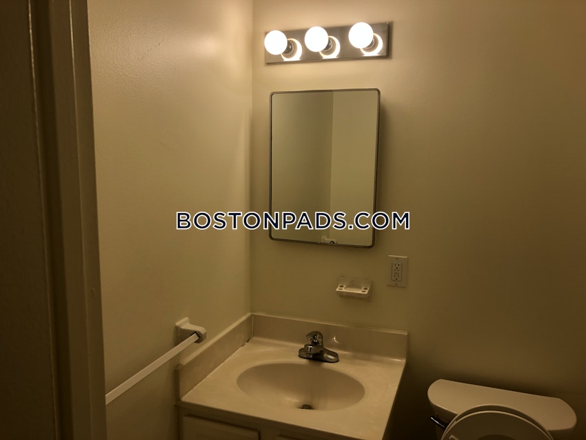 BROOKLINE- BOSTON UNIVERSITY - 2 Beds, 2 Baths - Image 27