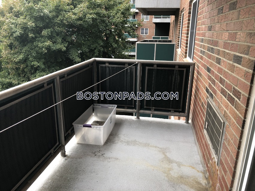 BROOKLINE- BOSTON UNIVERSITY - 2 Beds, 1.5 Baths - Image 36