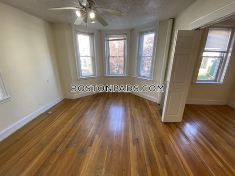 Barrows St. Boston photo 43