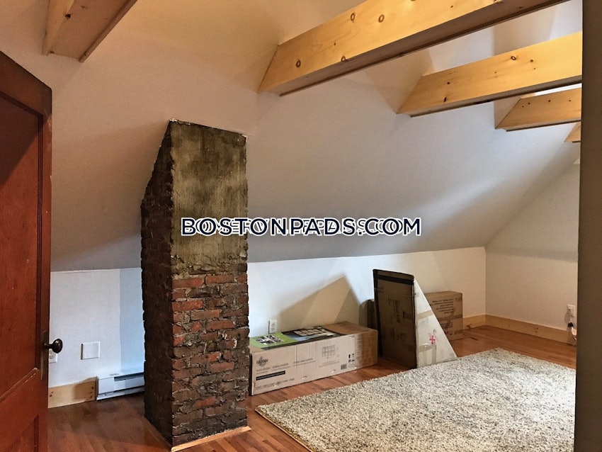 SOMERVILLE - TUFTS - 5 Beds, 1 Bath - Image 23