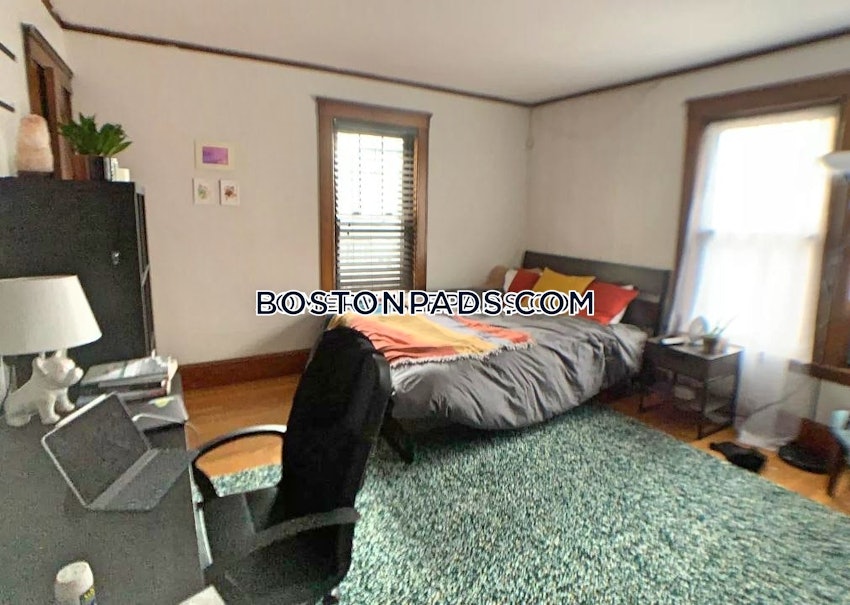 SOMERVILLE - TUFTS - 5 Beds, 1 Bath - Image 49