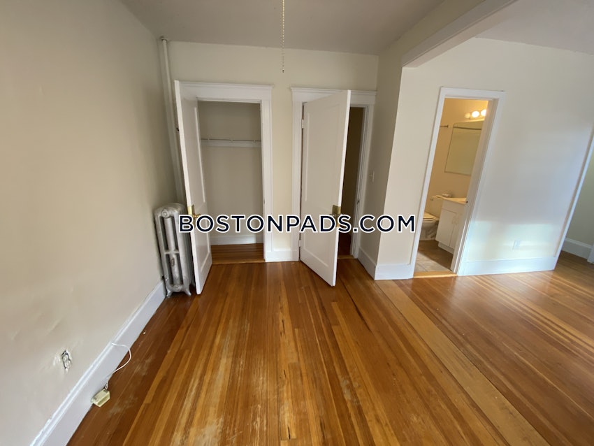 BOSTON - ALLSTON - 3 Beds, 1 Bath - Image 12