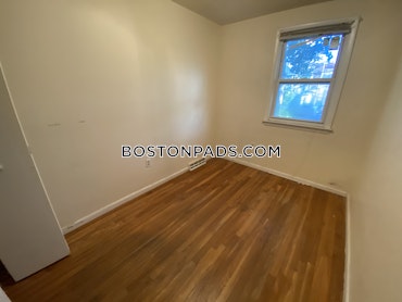 Boston - 4 Beds, 2.5 Baths