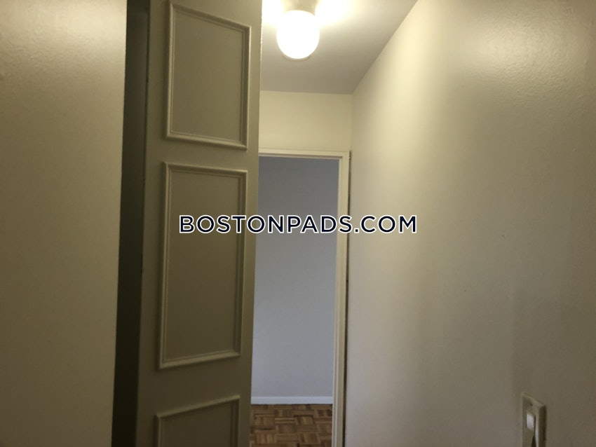 BROOKLINE- BOSTON UNIVERSITY - 3 Beds, 1.5 Baths - Image 21