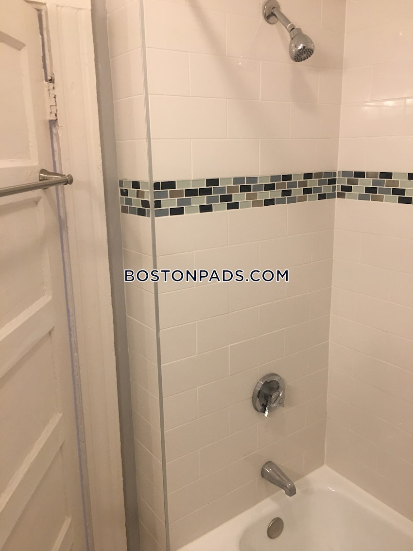 BOSTON - MISSION HILL - 5 Beds, 2 Baths - Image 50
