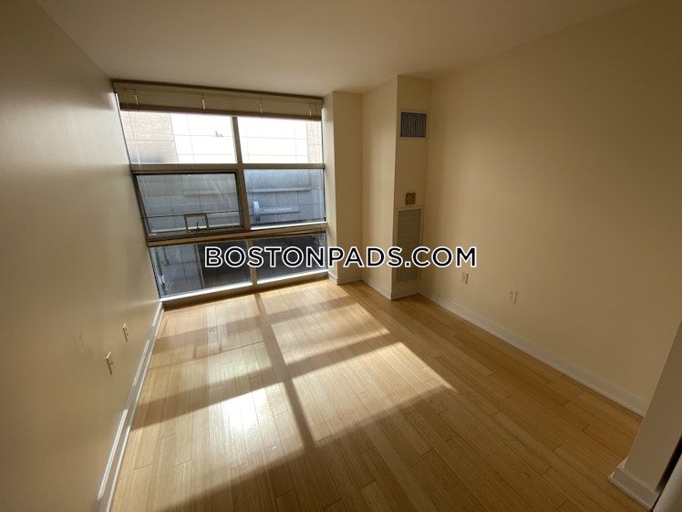 Boylston St., Boston