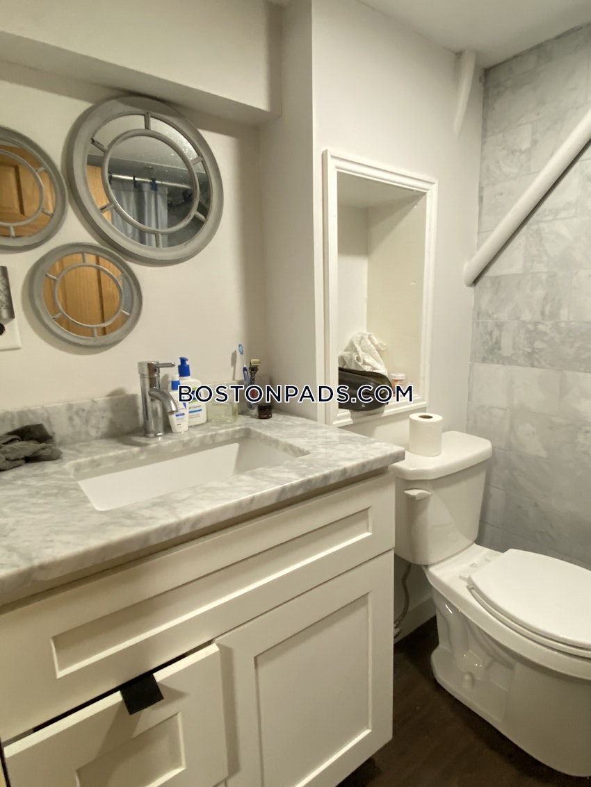 SOMERVILLE - TUFTS - 5 Beds, 2.5 Baths - Image 41