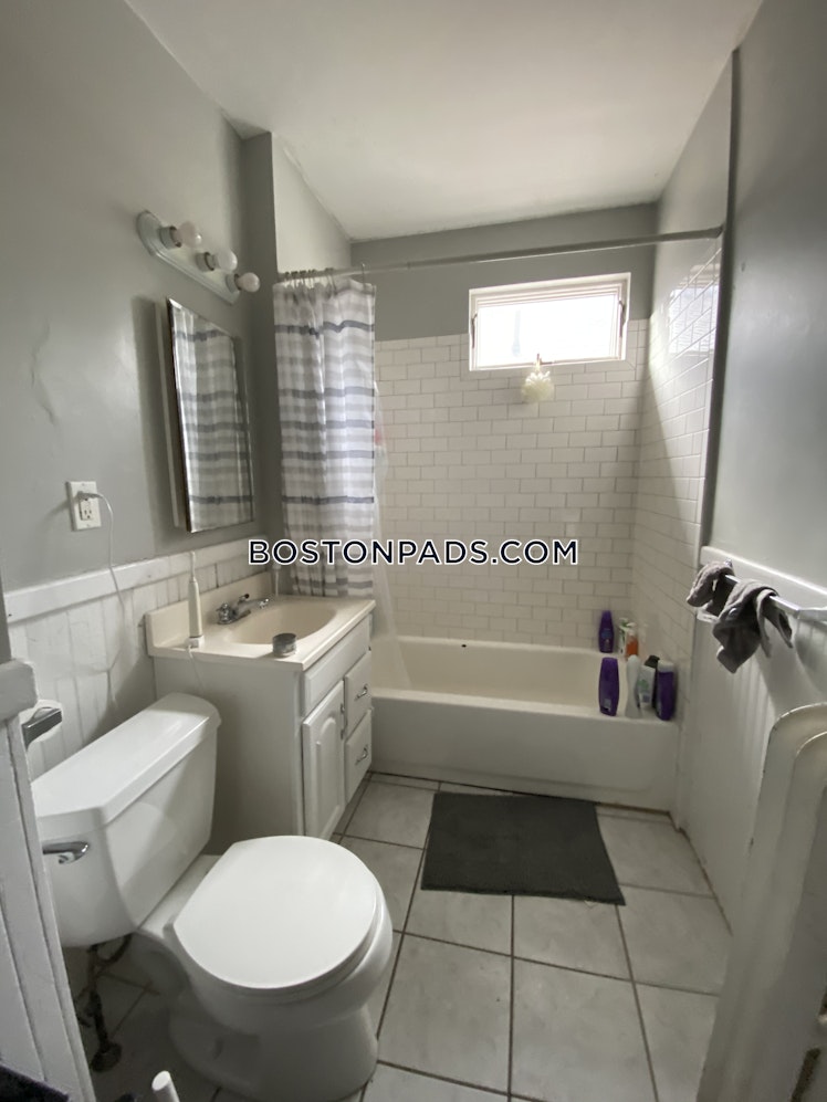 Frederick Ave., Medford