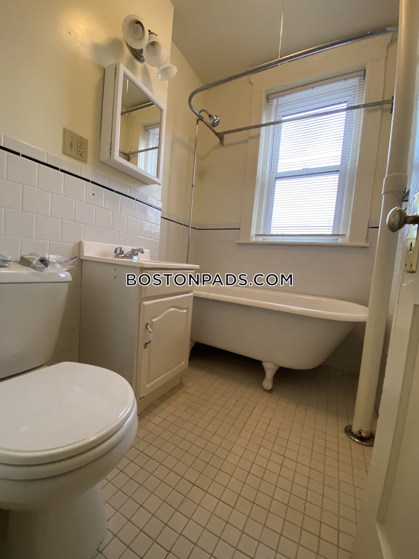 BOSTON - FENWAY/KENMORE - 1 Bed, 1 Bath - Image 10