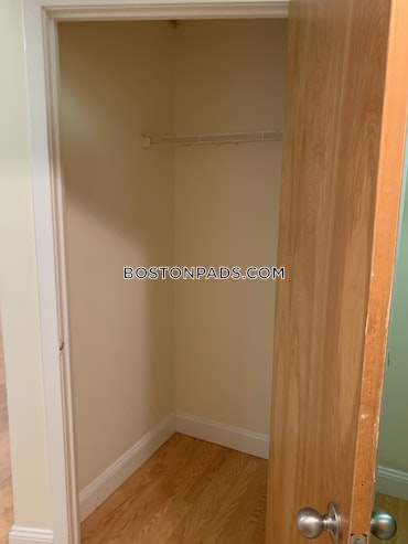 Boston - 2 Beds, 2 Baths