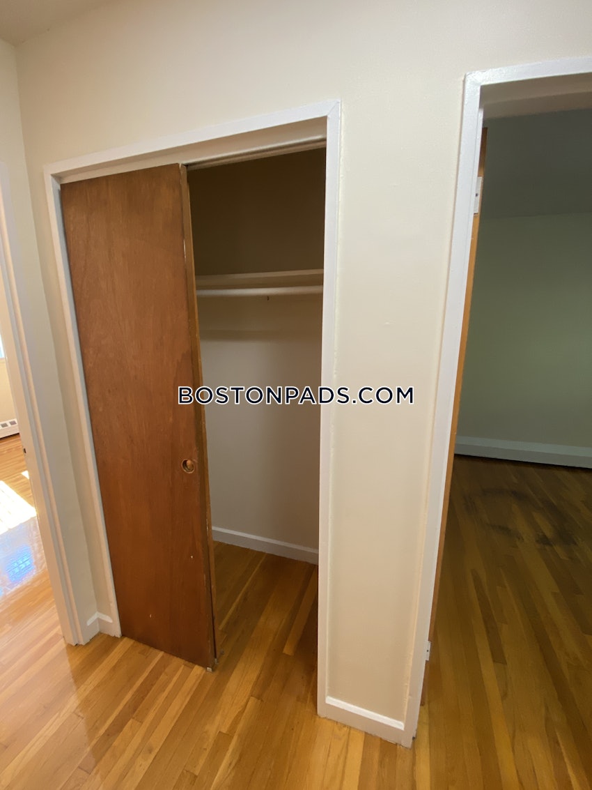 BROOKLINE- COOLIDGE CORNER - 2 Beds, 1 Bath - Image 10