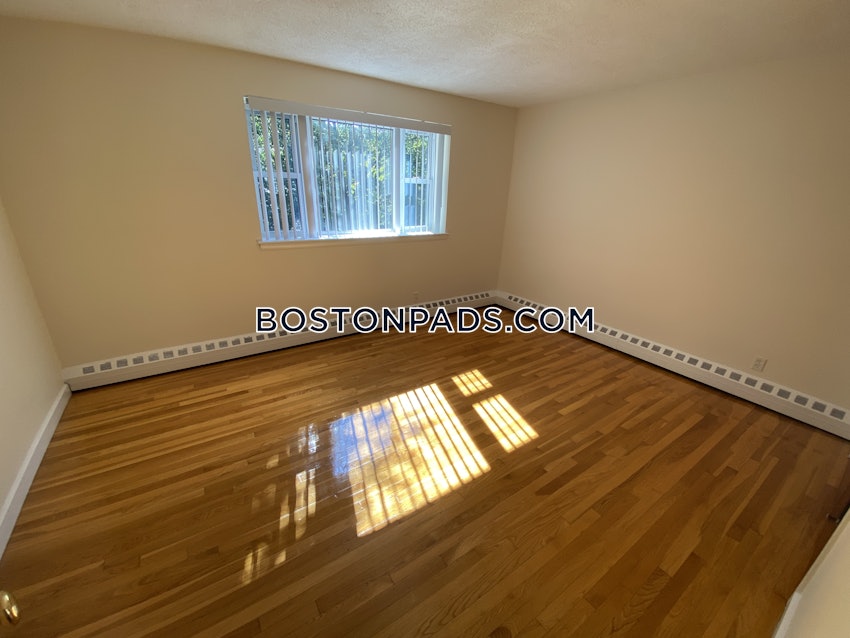 BROOKLINE- COOLIDGE CORNER - 2 Beds, 1 Bath - Image 3