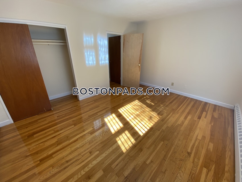 BROOKLINE- COOLIDGE CORNER - 2 Beds, 1 Bath - Image 9