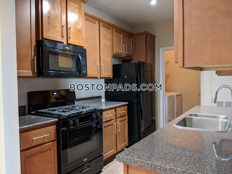 Hawthorne Way., Lawrence