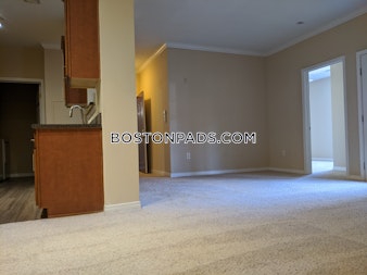 Hawthorne Way. Lawrence