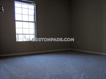 Hawthorne Way. Lawrence