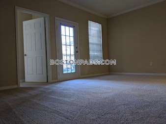 Hawthorne Way. Lawrence