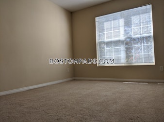 Hawthorne Way. Lawrence