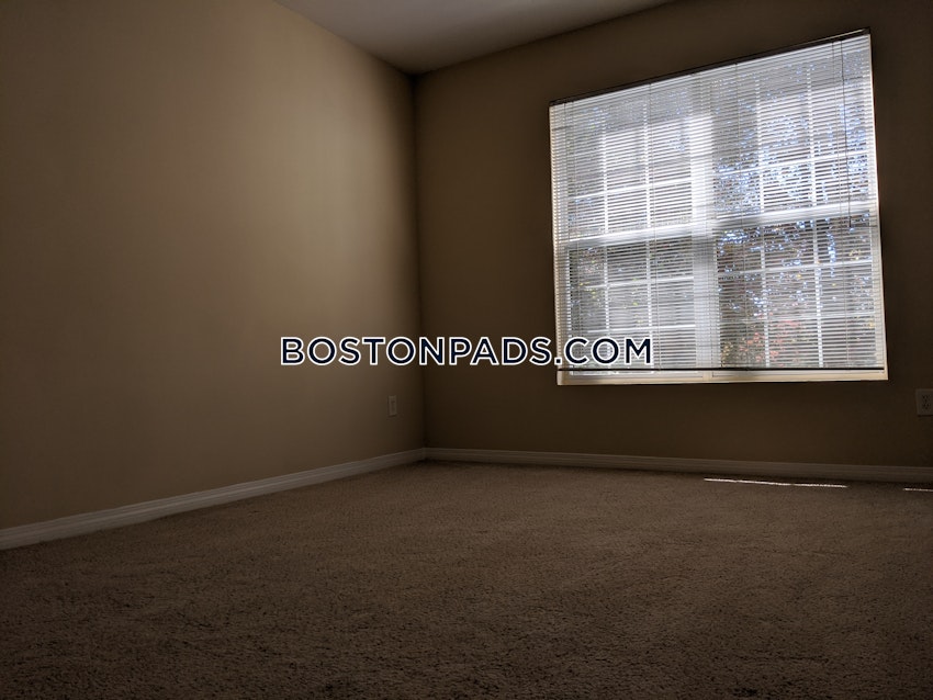 LAWRENCE - 1 Bed, 1 Bath - Image 5