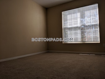 Hawthorne Way. Lawrence