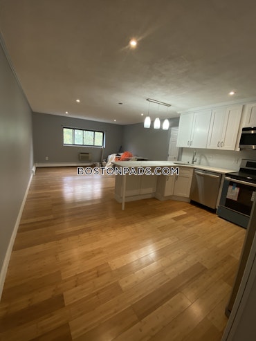 Boston - 2 Beds, 1 Baths