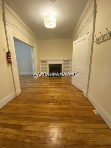 Boston - 4 Beds, 2 Baths