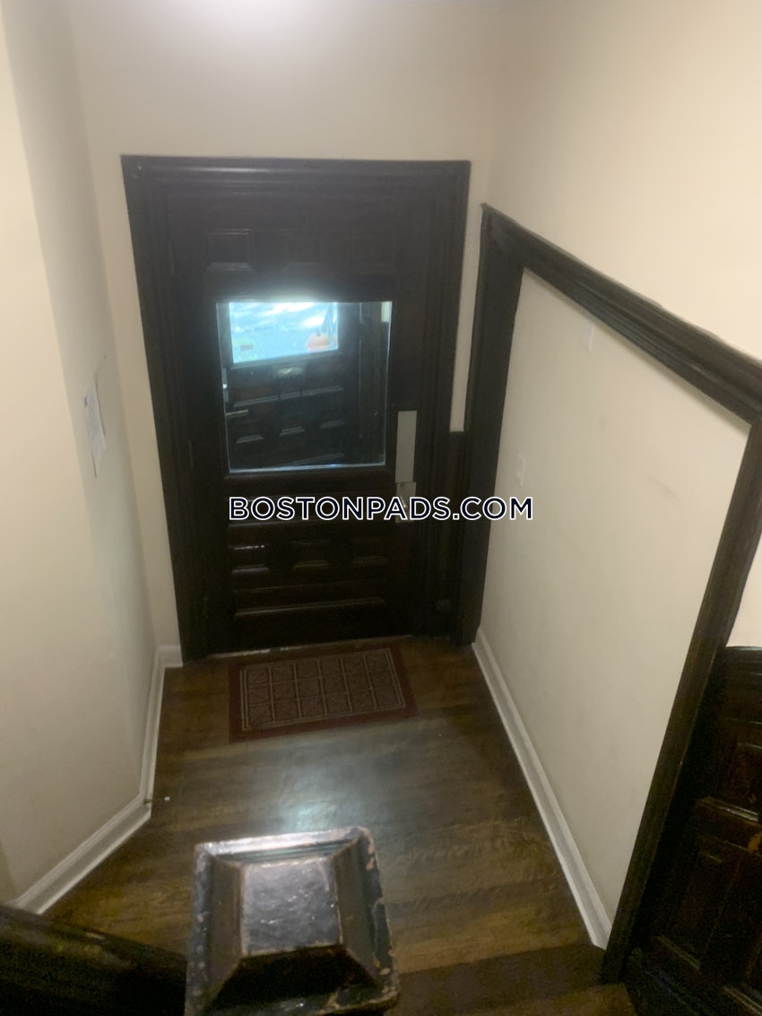 BOSTON - JAMAICA PLAIN - STONY BROOK - 3 Beds, 1 Bath - Image 15