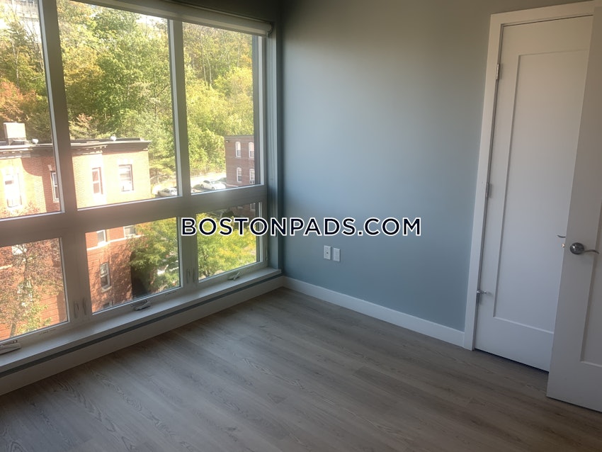 BOSTON - MISSION HILL - 3 Beds, 2 Baths - Image 51