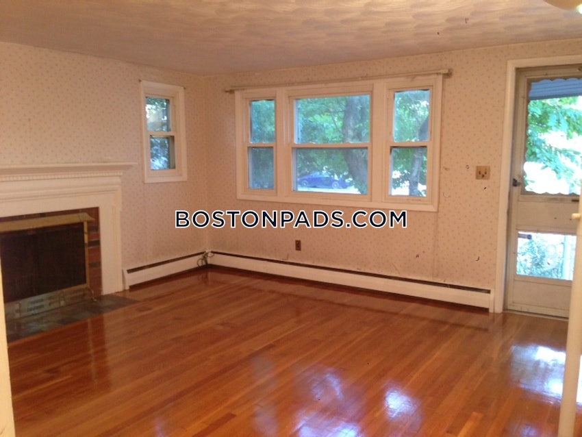 WALTHAM - 3 Beds, 1 Bath - Image 14