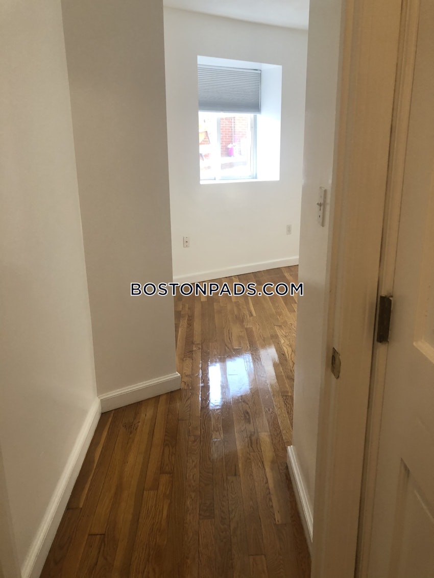 BOSTON - NORTH END - 2 Beds, 1 Bath - Image 14