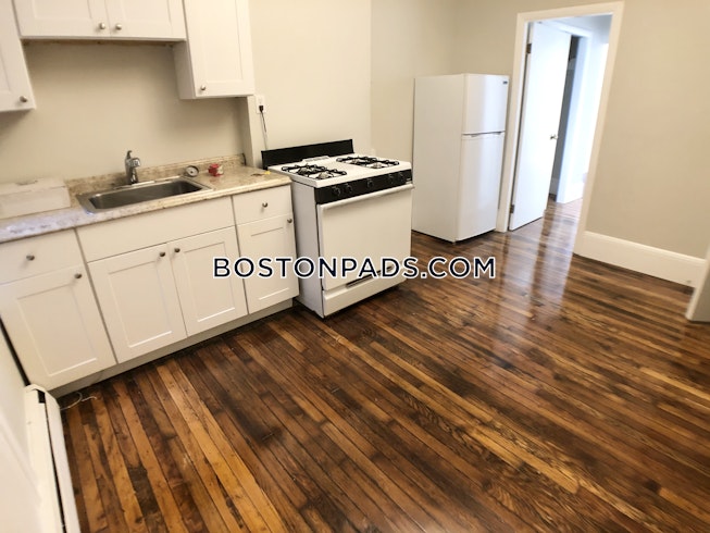 Boston - $2,700+ /mo