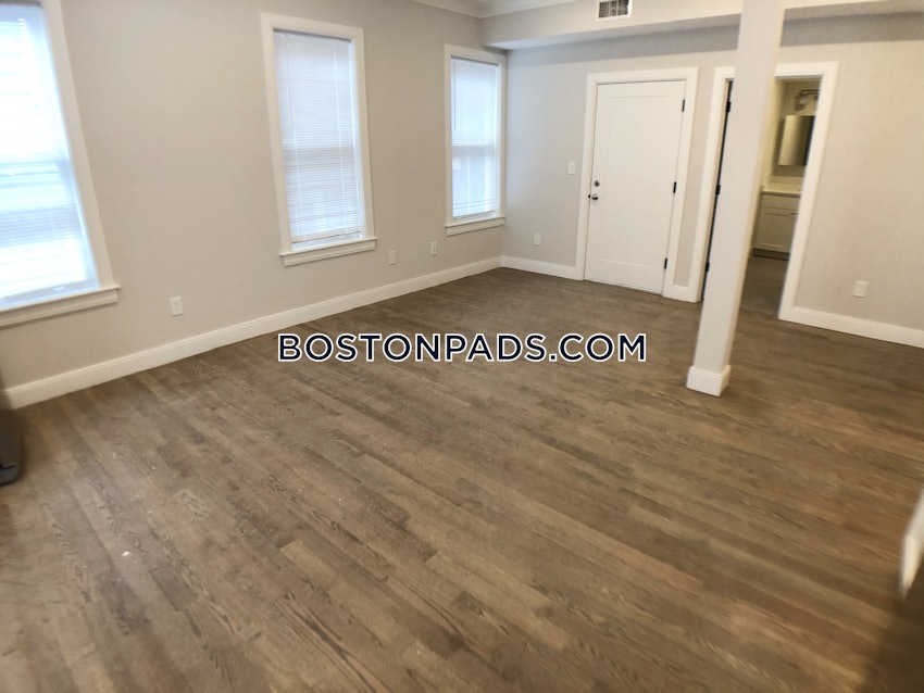 BOSTON - JAMAICA PLAIN - HYDE SQUARE - 3 Beds, 2 Baths - Image 57