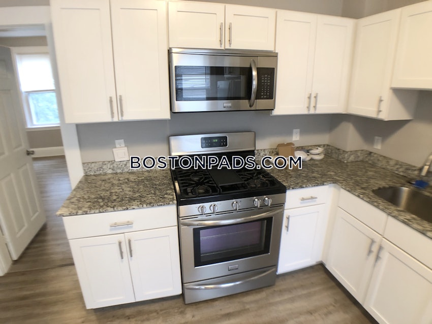 BOSTON - SOUTH BOSTON - ANDREW SQUARE - 4 Beds, 2 Baths - Image 4