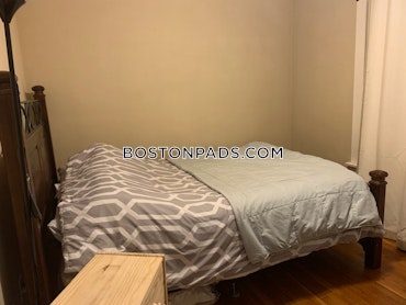 Boston - 5 Beds, 2 Baths