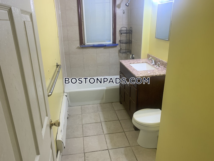 REVERE - 3 Beds, 1 Bath - Image 19