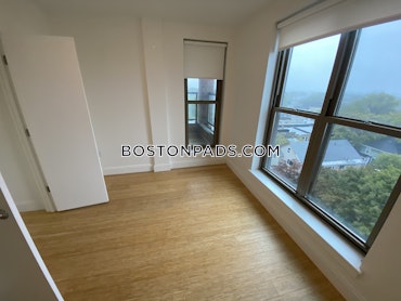 Boston - 2 Beds, 2 Baths