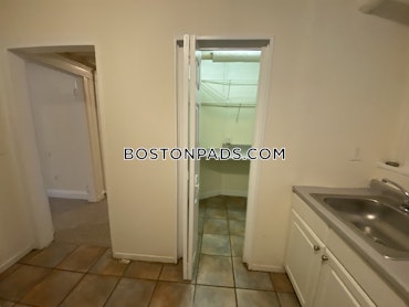 Boston - 2 Beds, 1 Baths