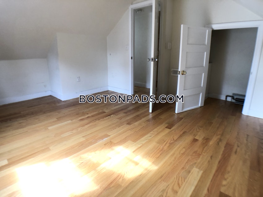 BOSTON - FORT HILL - 5 Beds, 2 Baths - Image 19