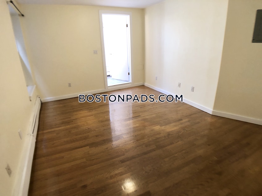 Boston - $2,870+ /month