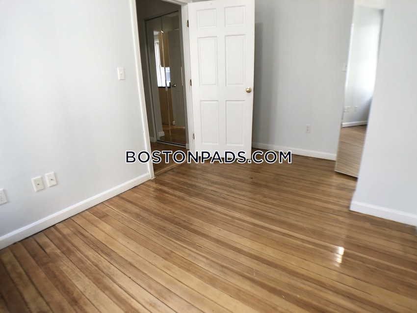 BOSTON - NORTH END - 1 Bed, 1 Bath - Image 25