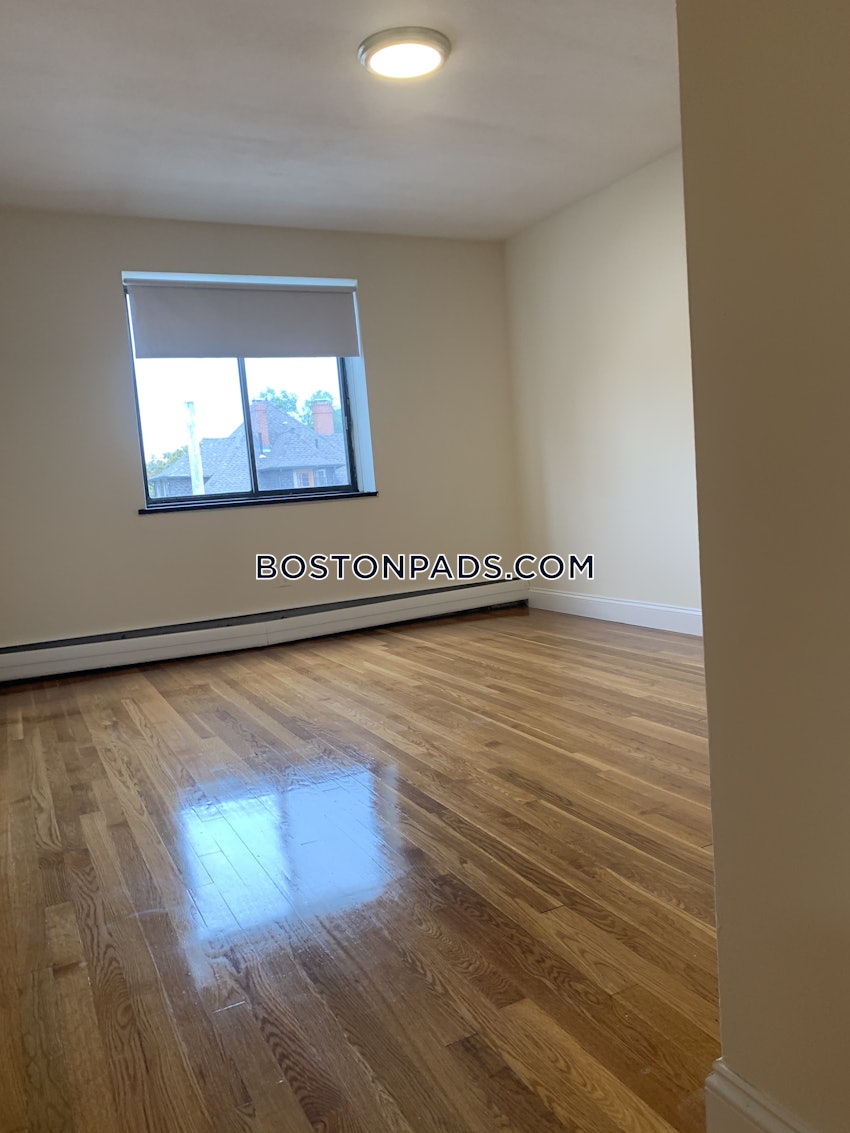 BROOKLINE- BOSTON UNIVERSITY - 1 Bed, 1 Bath - Image 3