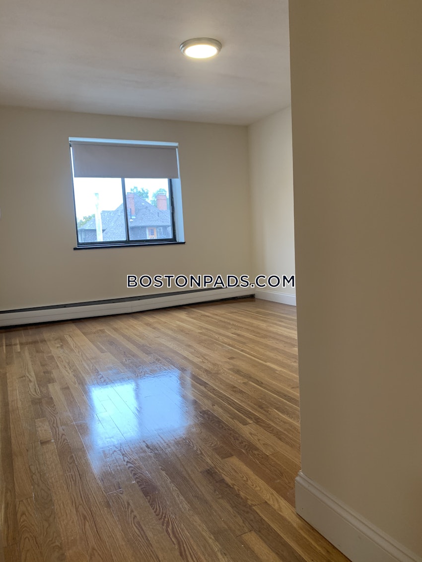 BROOKLINE- BOSTON UNIVERSITY - 1 Bed, 1 Bath - Image 2