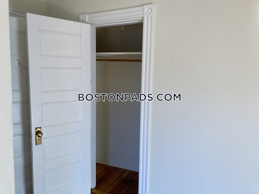 BROOKLINE- WASHINGTON SQUARE - 2 Beds, 1 Bath - Image 7