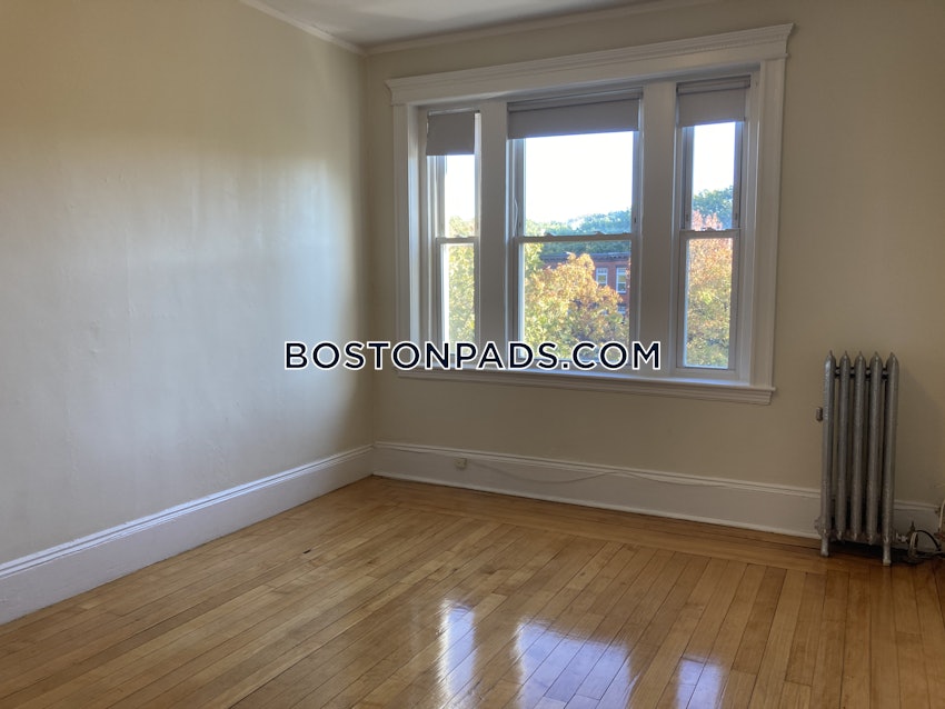 BROOKLINE - CLEVELAND CIRCLE - 2 Beds, 1 Bath - Image 19