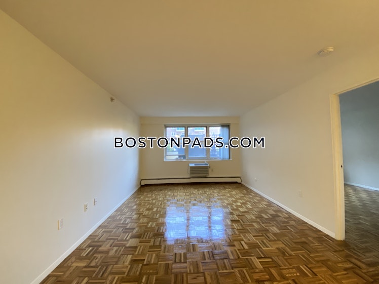 Freeman St., Brookline