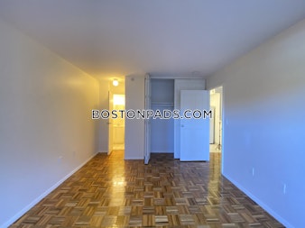 Freeman St. Brookline